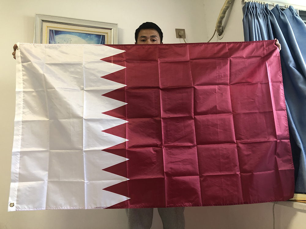 SKY F LAG 送料無料カタール国旗 90X150cm  - Home Decor Qatar のレビューと価格