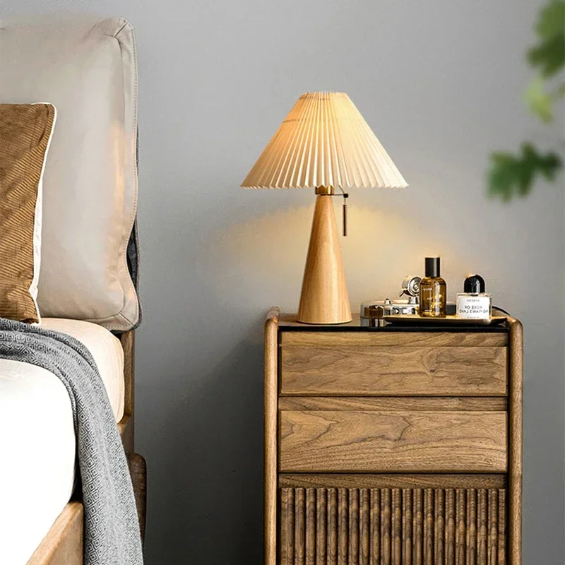 レトロプリーツテーブルランプ北欧無垢材ライト研究読書用寝室の - Home Decor Lighting のレビューと価格